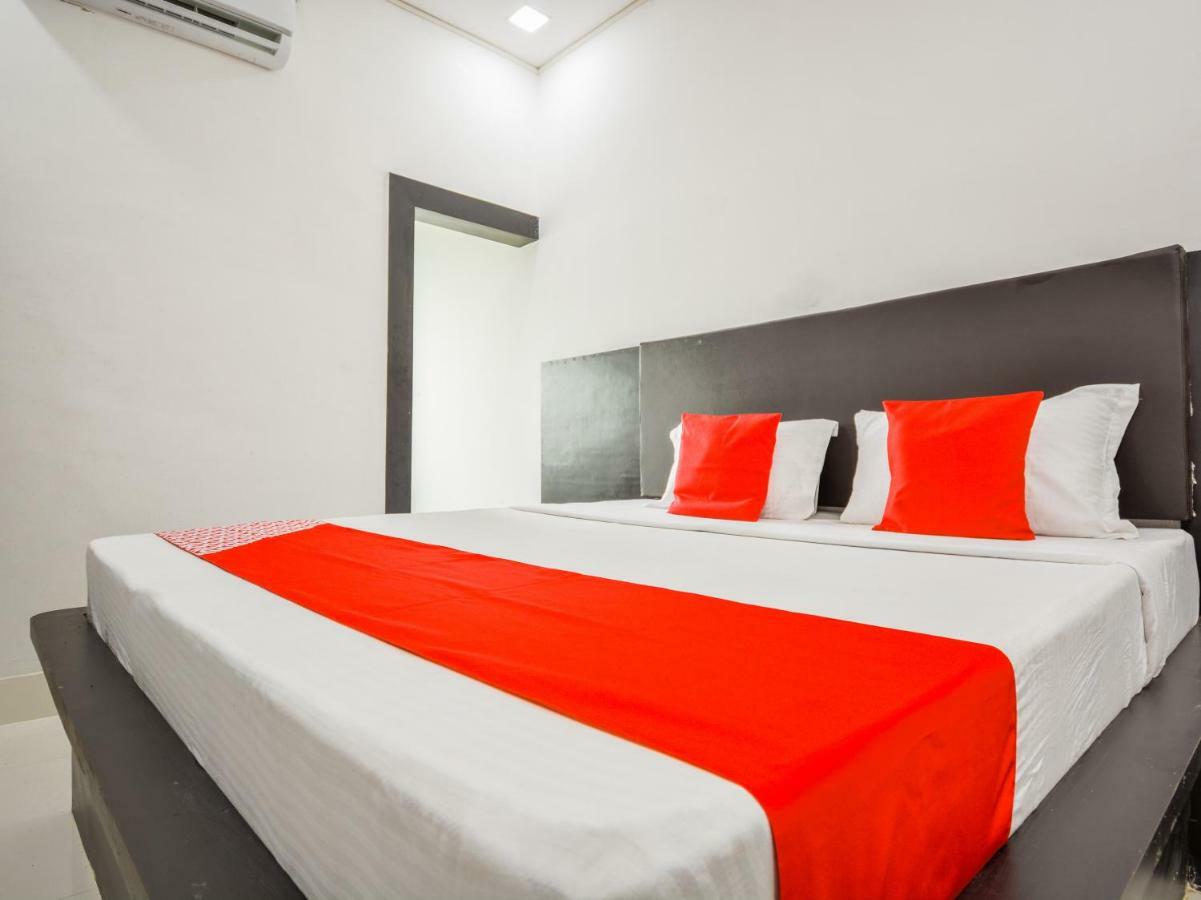 Oyo 43505 Hotel The White House Hisār 외부 사진
