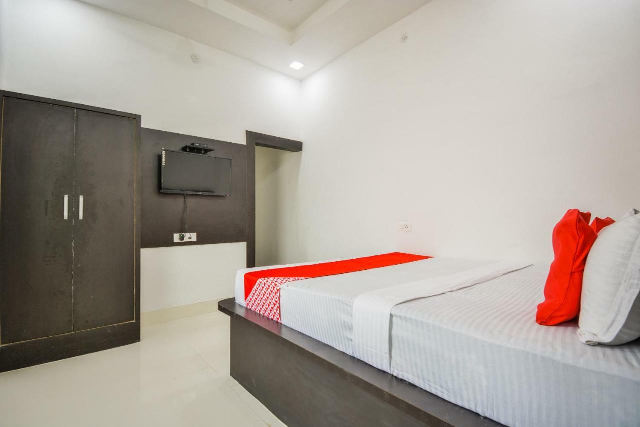 Oyo 43505 Hotel The White House Hisār 외부 사진