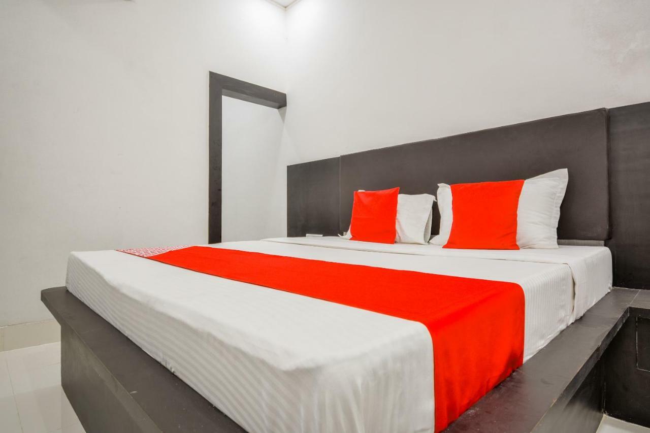 Oyo 43505 Hotel The White House Hisār 외부 사진