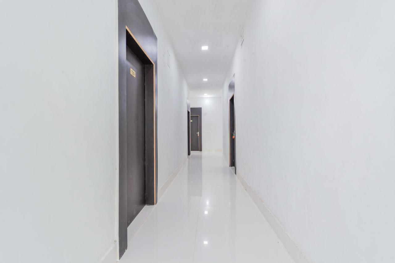 Oyo 43505 Hotel The White House Hisār 외부 사진