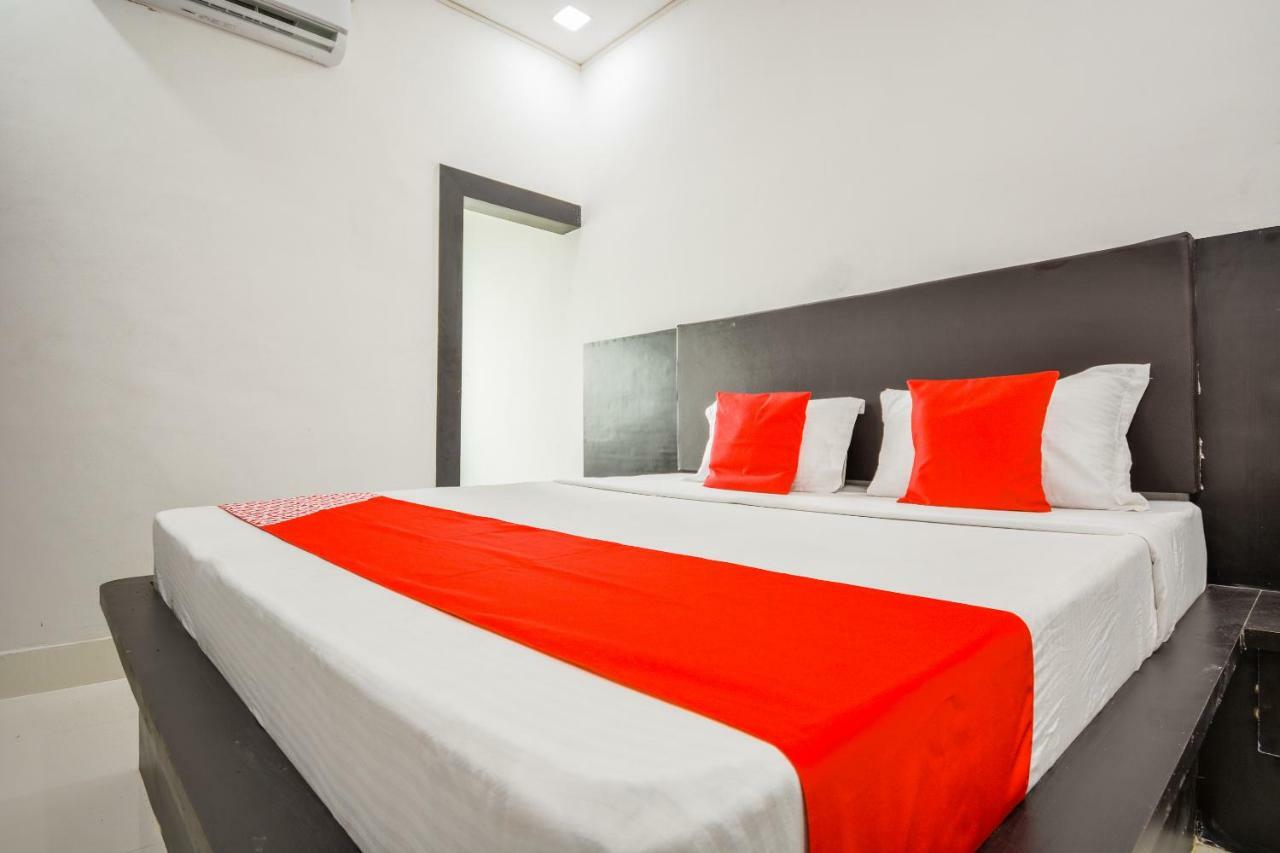 Oyo 43505 Hotel The White House Hisār 외부 사진